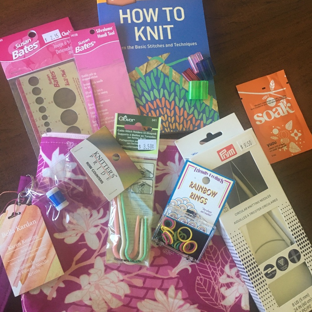 Bundle of knitting items